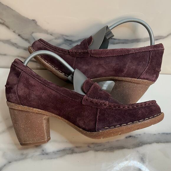 Clarks Unstructured Women's Purple Suede Carleta Belle Penny Loafers Sz 9.5 Y2K - Picture 7 of 9